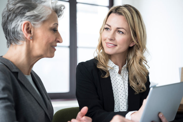 What You Need to Know to Become a Business Advisor and Work for Yourself