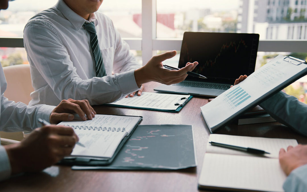 How to Become a Business Advisor